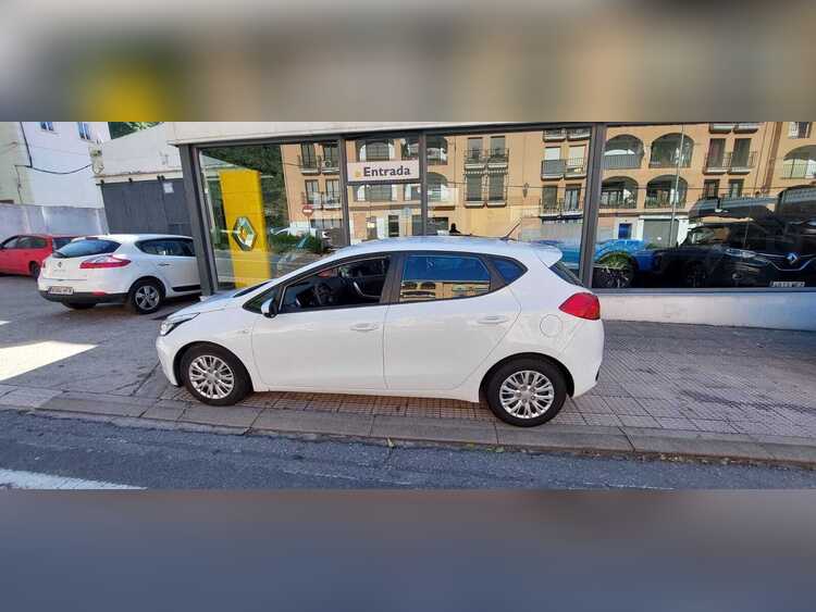 Kia Ceed 1.4 diesel foto 2